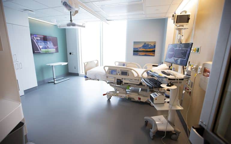 healthcare flooring